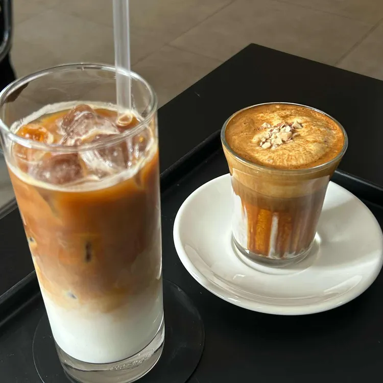 칠앤도프 커피바 사진