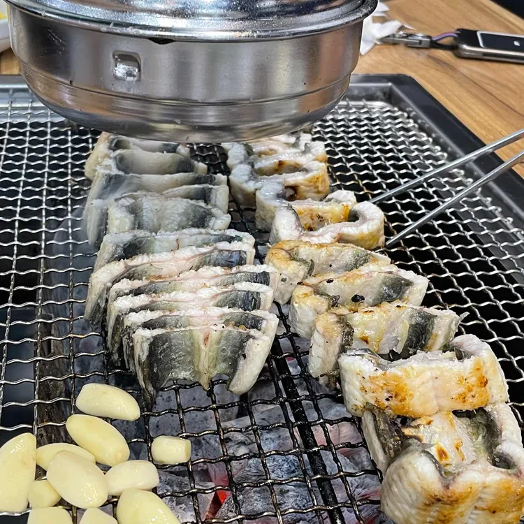 명품숯불민물장어 대표 사진