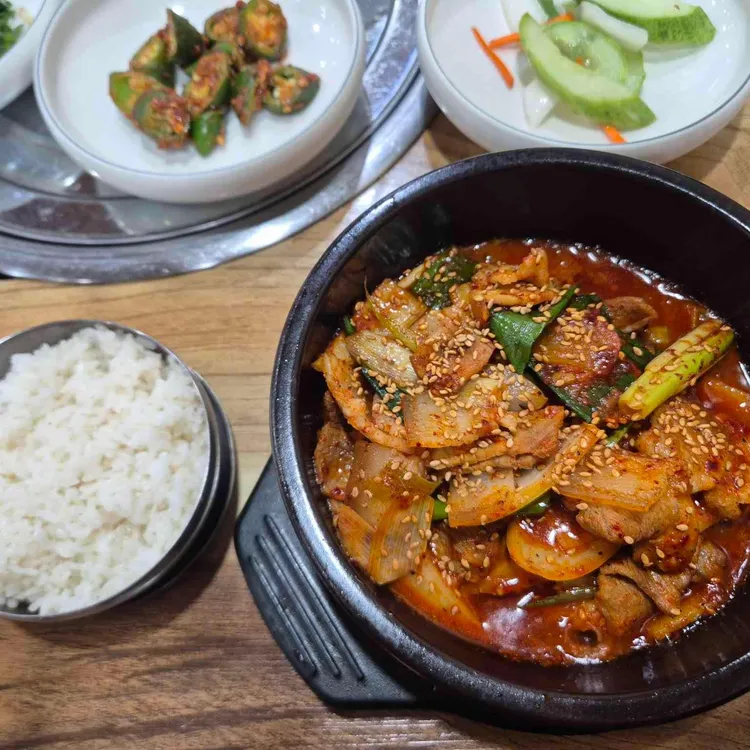 뚝배기식당 대표 사진