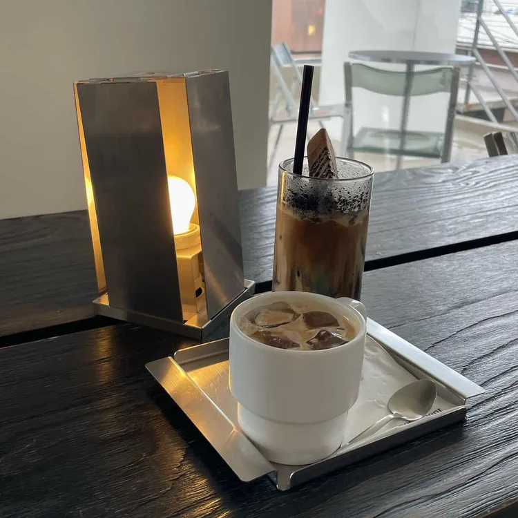 센티멘트 대표 사진