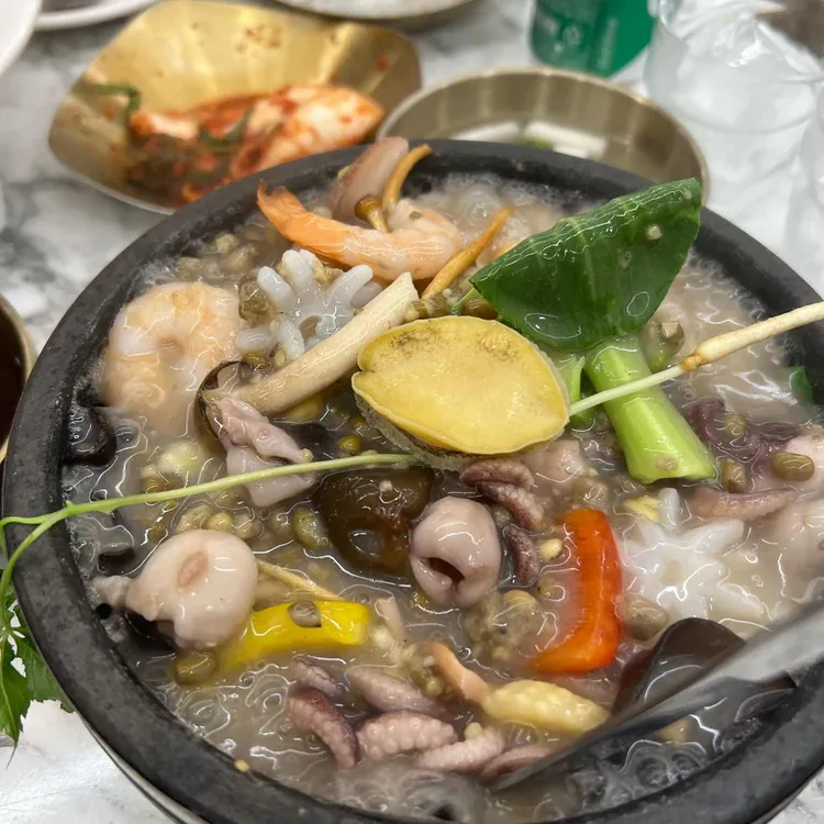 팔복 황제누룽지탕 사진 1