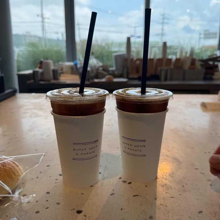 온스어폰어네이처 사진