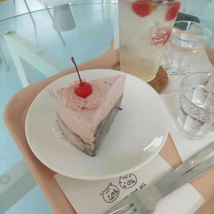 썸머스테어 대표 사진