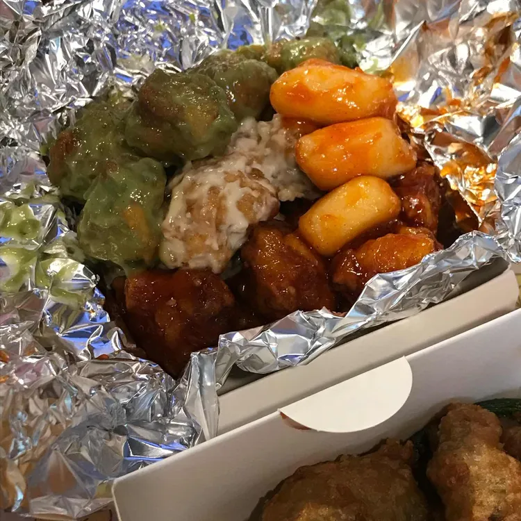 큐스닭강정 사진 1