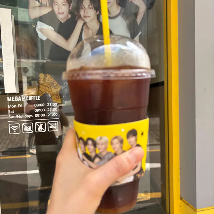 메가커피 대표 사진