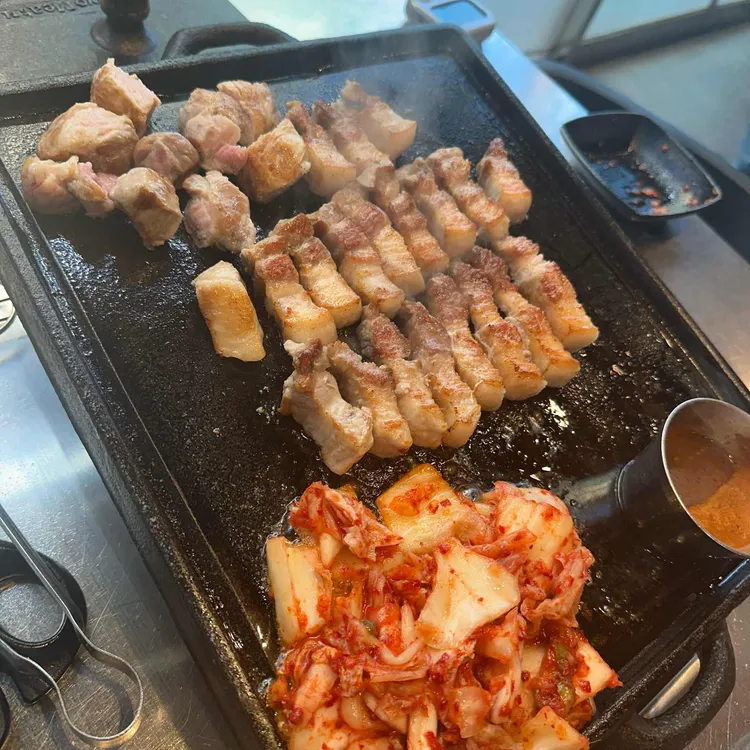 다리미삼겹살 대표 사진