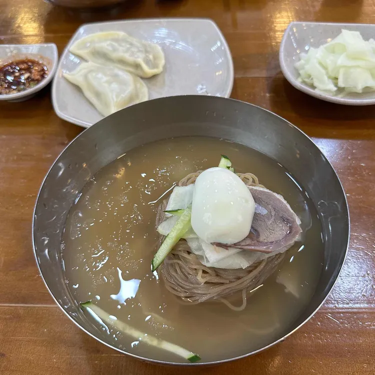 평양냉면 사진