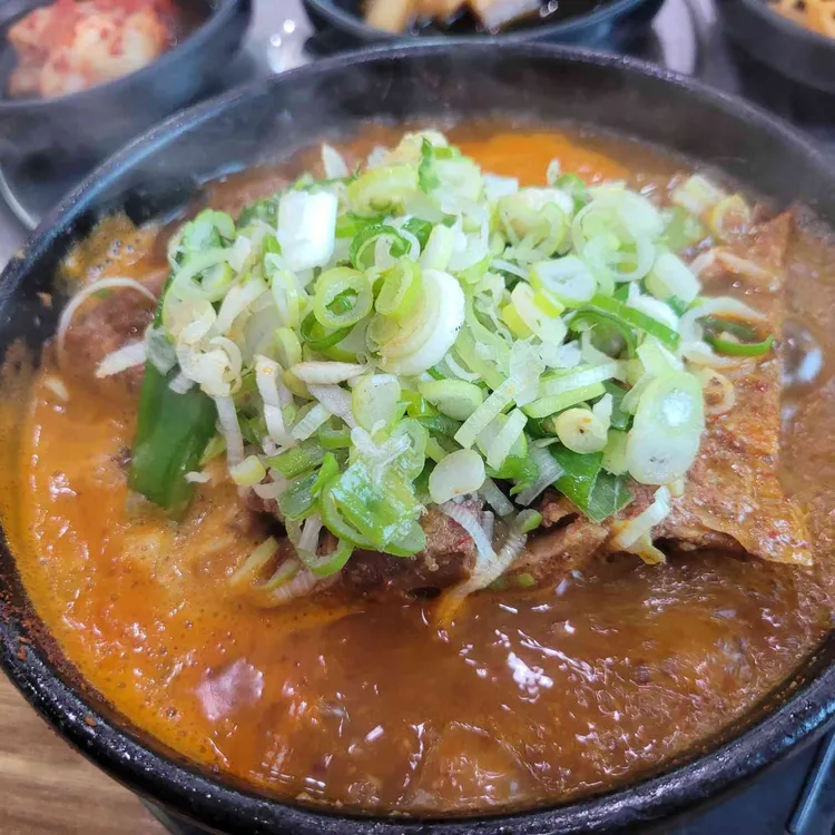 방가삼대얼큰한뼈해장국 사진