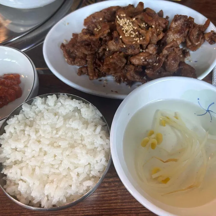 서강껍데기 김치삼겹살점 대표 사진