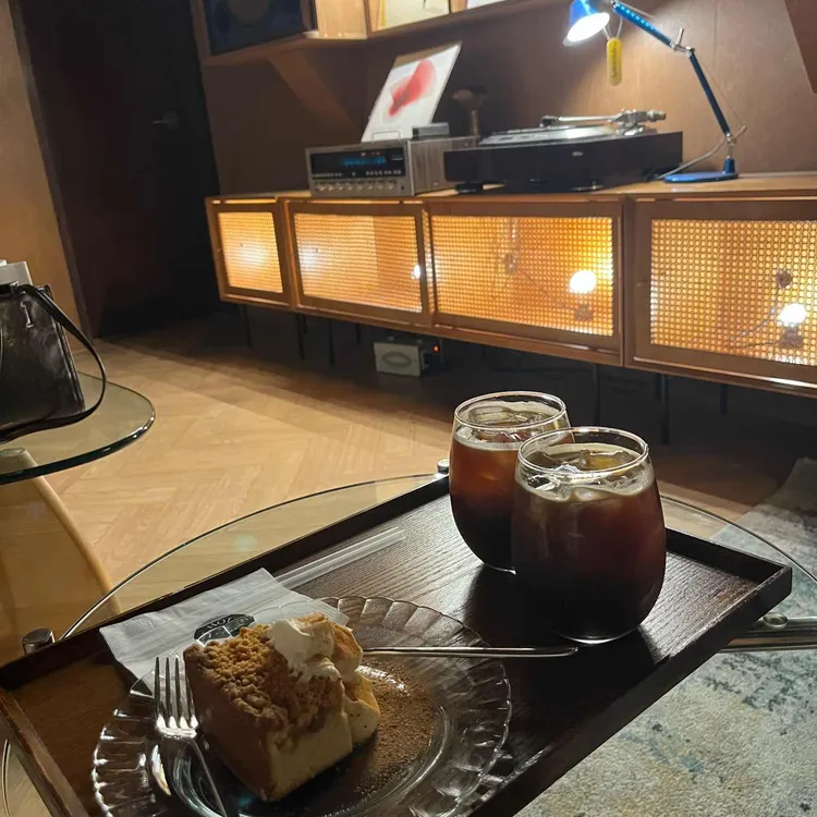 하우스오브바이닐 사진