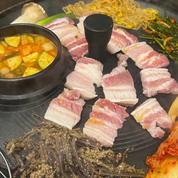 천하제일 솥뚜껑 사진
