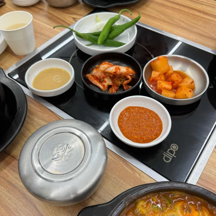 청년감자탕순대국 대표 사진