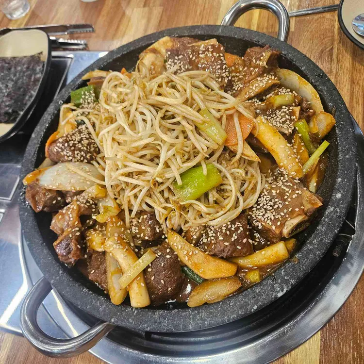 열혈청춘 대표 사진