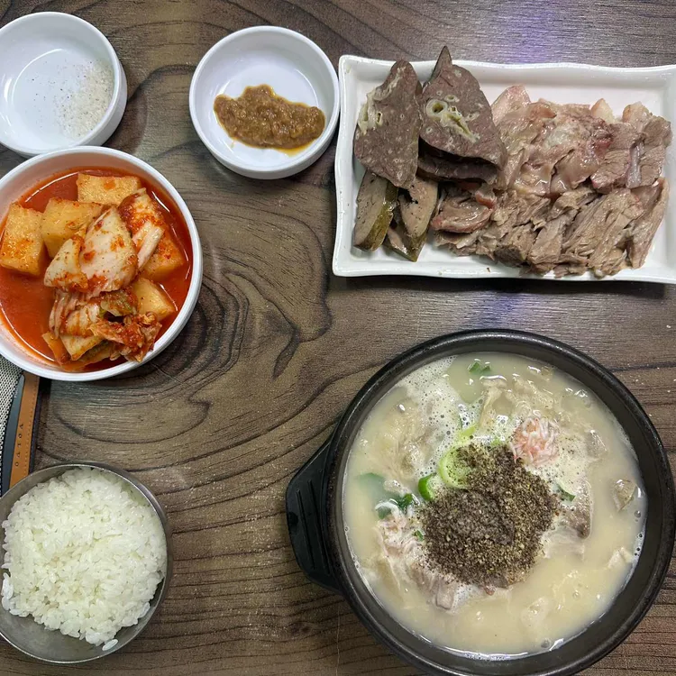 탑골순대국 사진