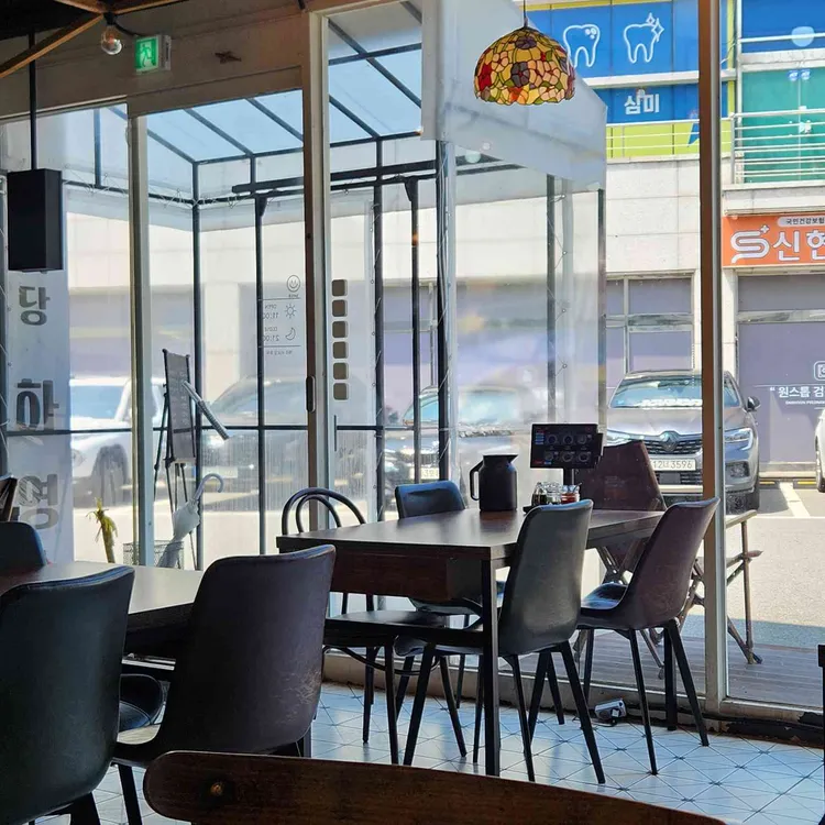 하영 대표 사진