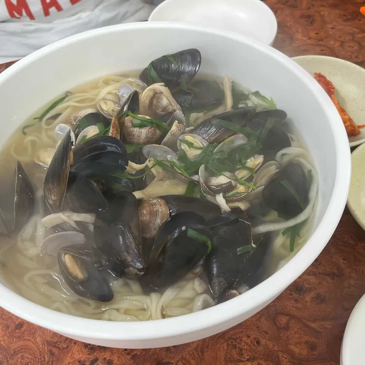 역전해물칼국수 대표 사진
