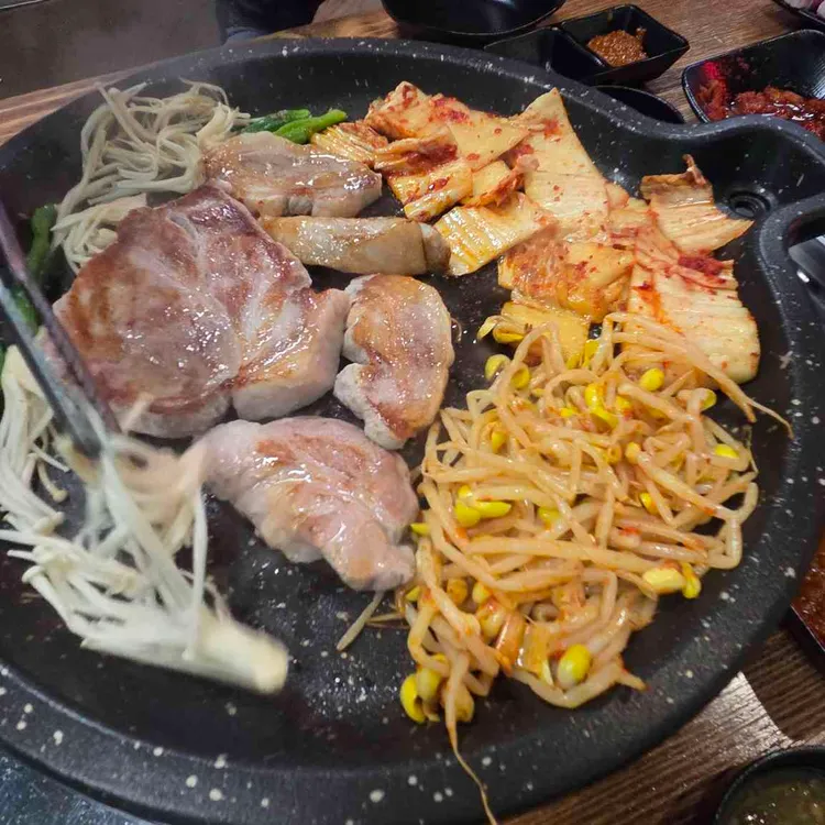 돈꼬집 대표 사진