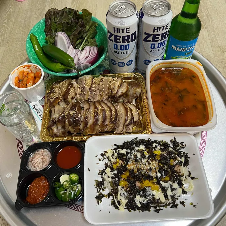 우주왕족발 대표 사진