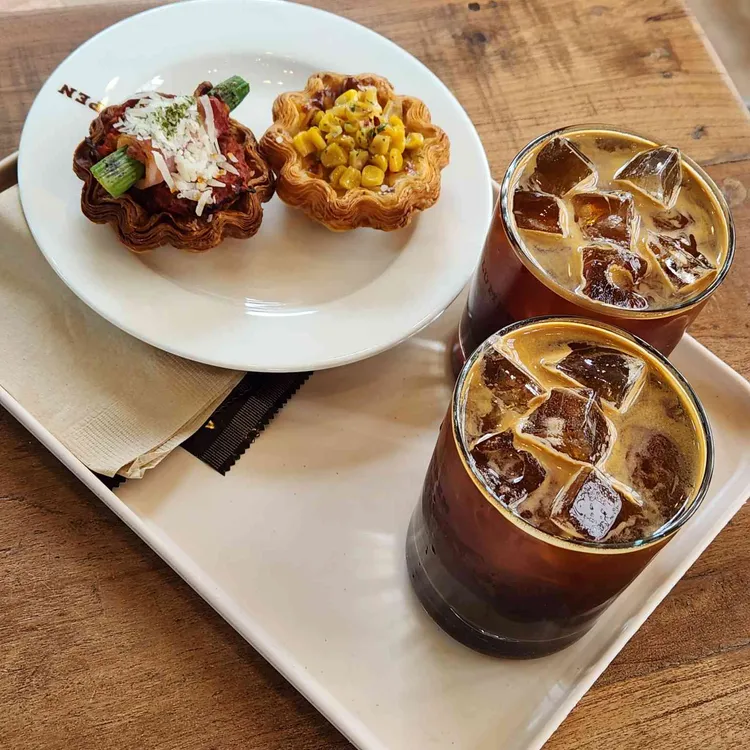 룸펜 대표 사진