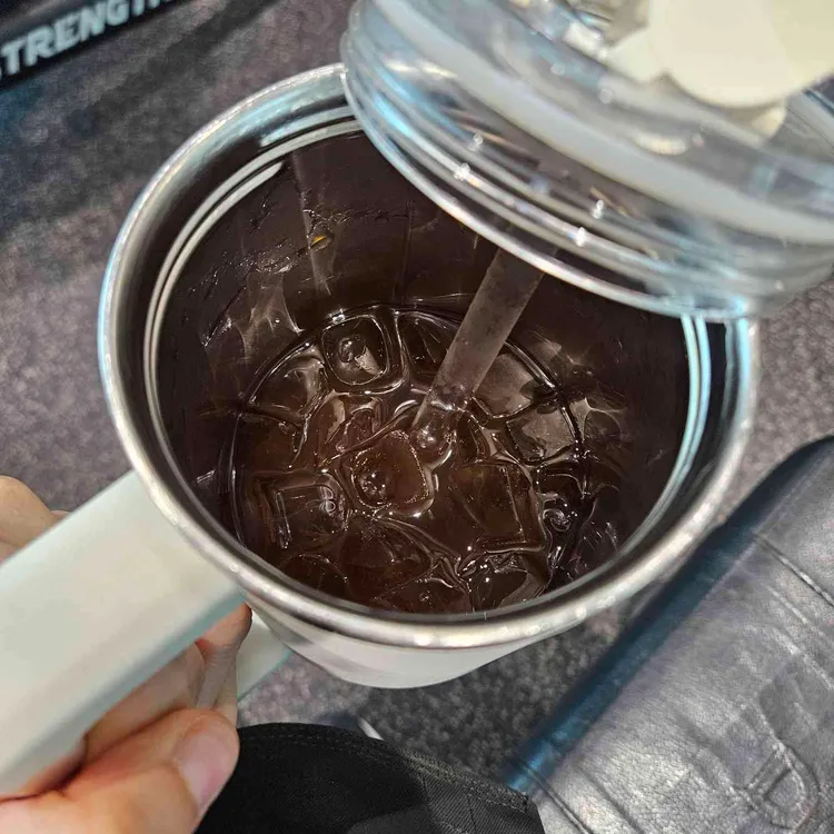 우지커피 대표 사진