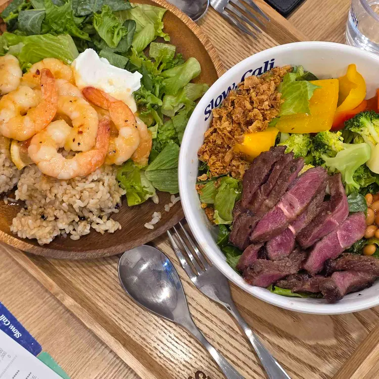 슬로우캘리 대표 사진