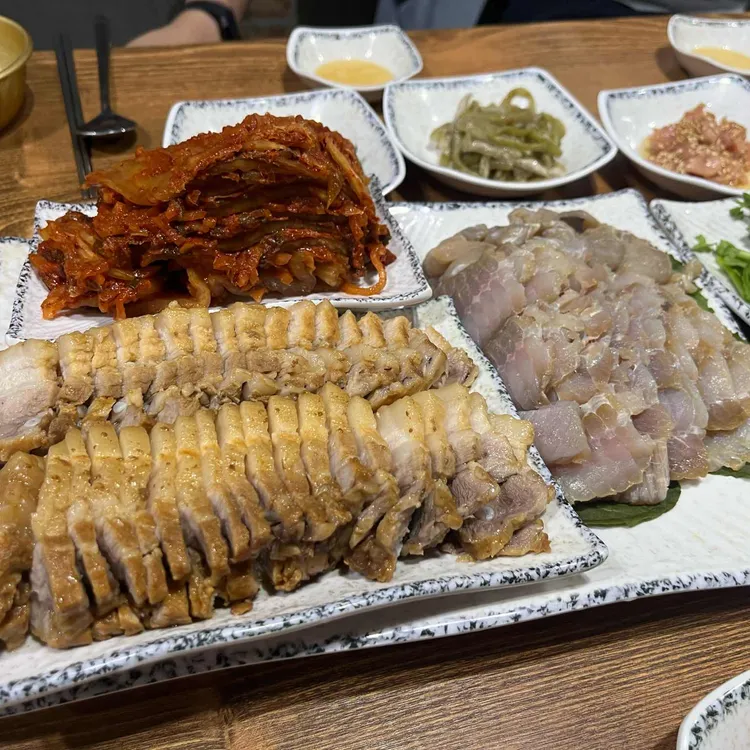 우슬재 대표 사진
