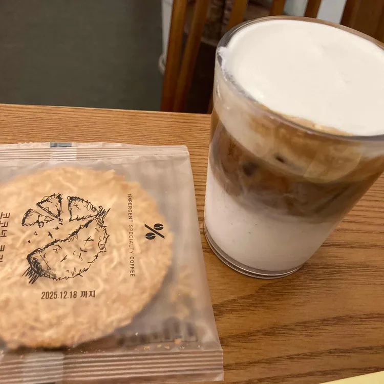 텐퍼센트커피 대표 사진