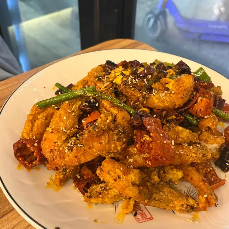 천하춘 대표 사진