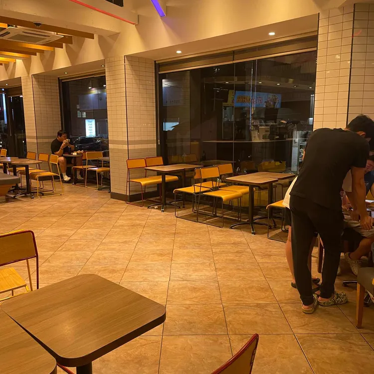 롯데리아 대전중촌점 대표 사진