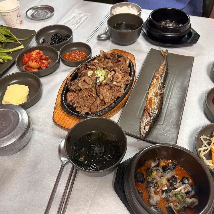 우렁각시 쌈밥 사진