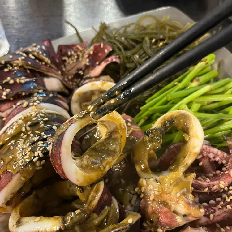 먹튀 수제손튀김 & 제철해물 대표 사진