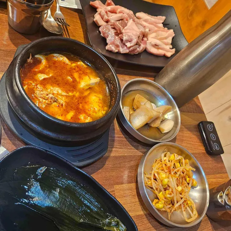 감동돼지 대표 사진