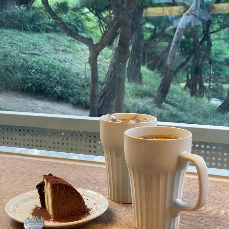 몽트 대표 사진