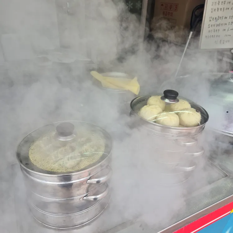 춤추는왕만두 대표 사진