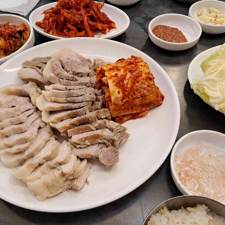 훼미리손칼국수 사진