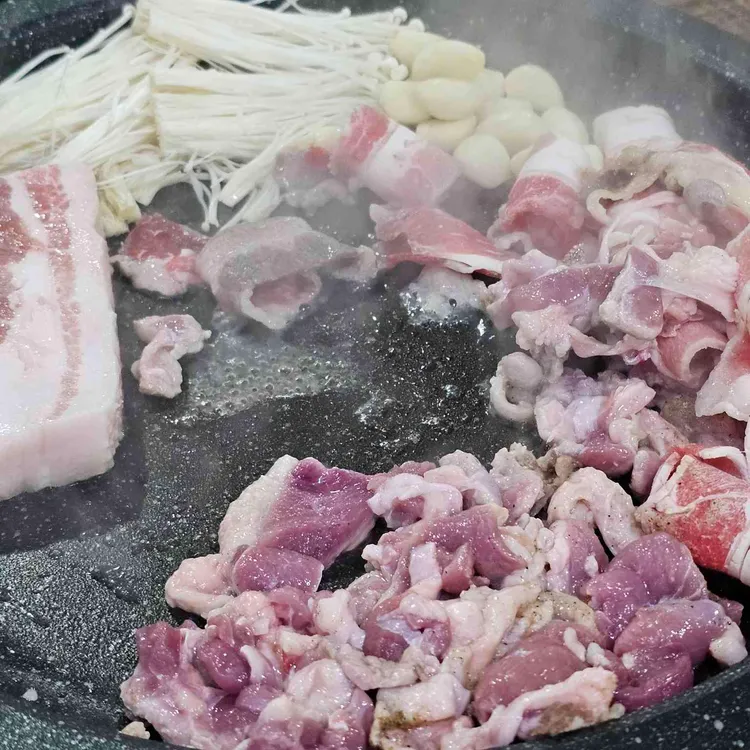 쌍둥이무한리필 대표 사진