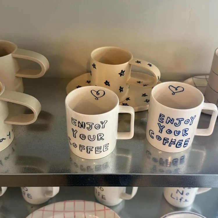 유월커피 대표 사진