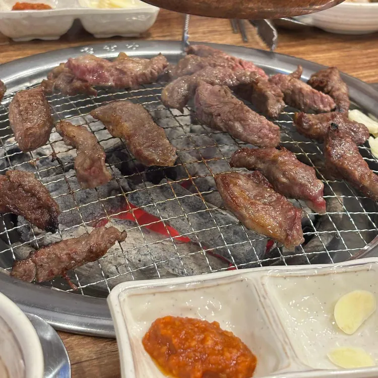 돈락 대표 사진