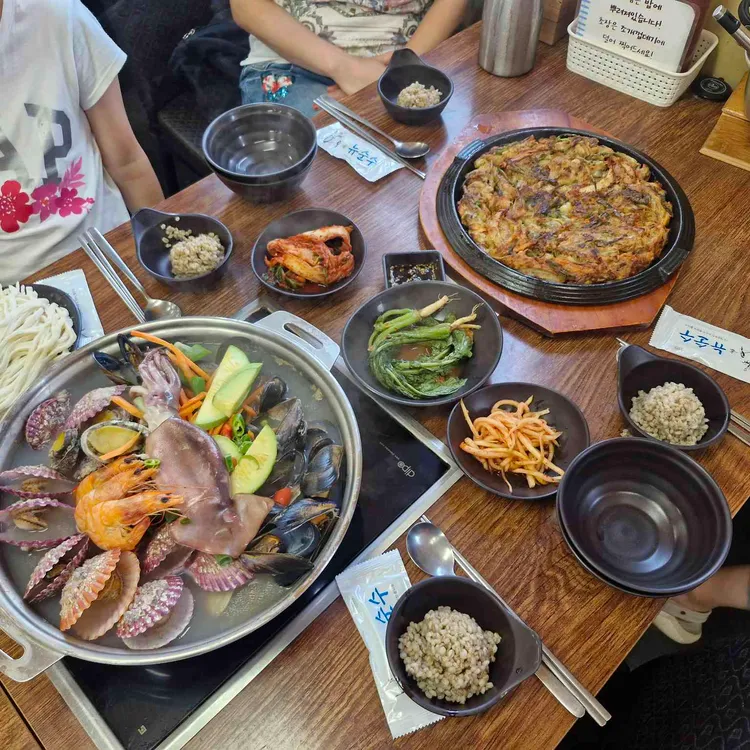 황금손해물칼국수 사진