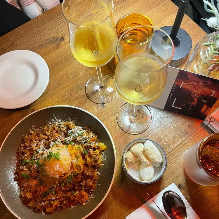 포프 대표 사진