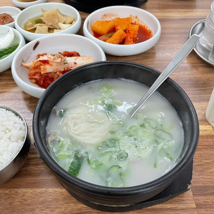 목민곰탕 대표 사진