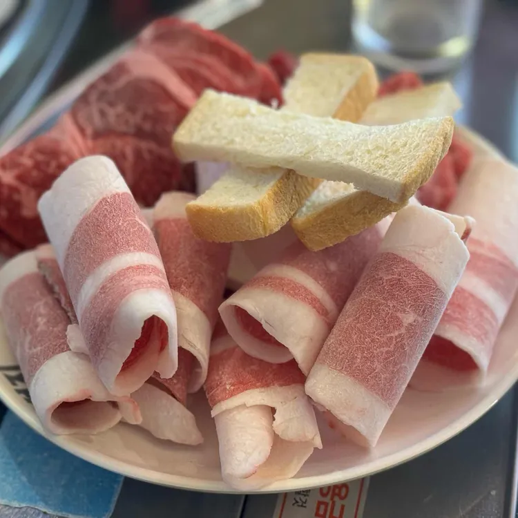 꾸석지돌판한우 대표 사진