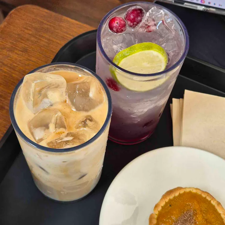 운공의 낮 대표 사진