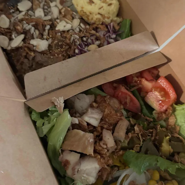 샐러디 대표 사진