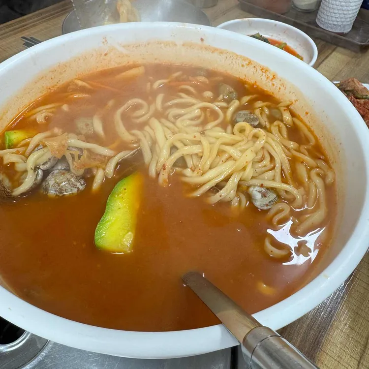 성거바지락칼국수 대표 사진