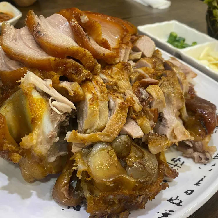 장충동털보족발 사진