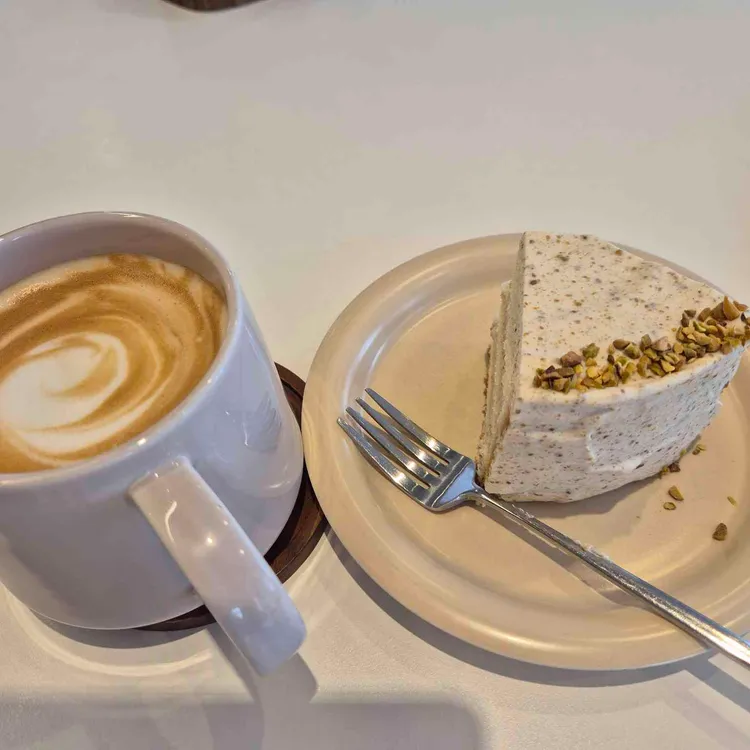 프롬히어 대표 사진