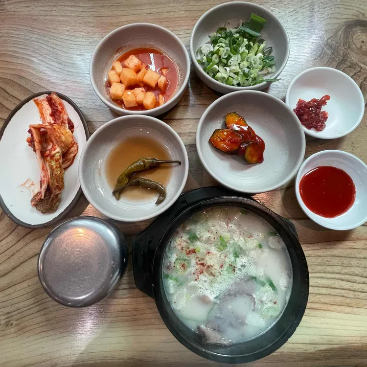 연지본관 사진