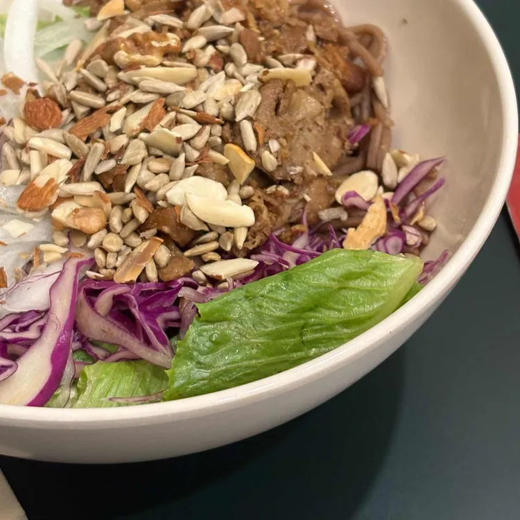 샐러디 대표 사진