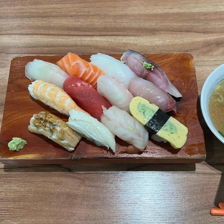 경찰서옆초밥집 사진